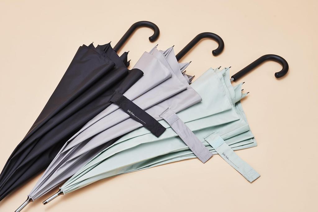 Зонт для отдыха на воде, длинный, серия LESS IS MORE, легкий, черный, 65 см. Тонкий и легкий, можно использовать где угодно. Надежная защита от ветра.