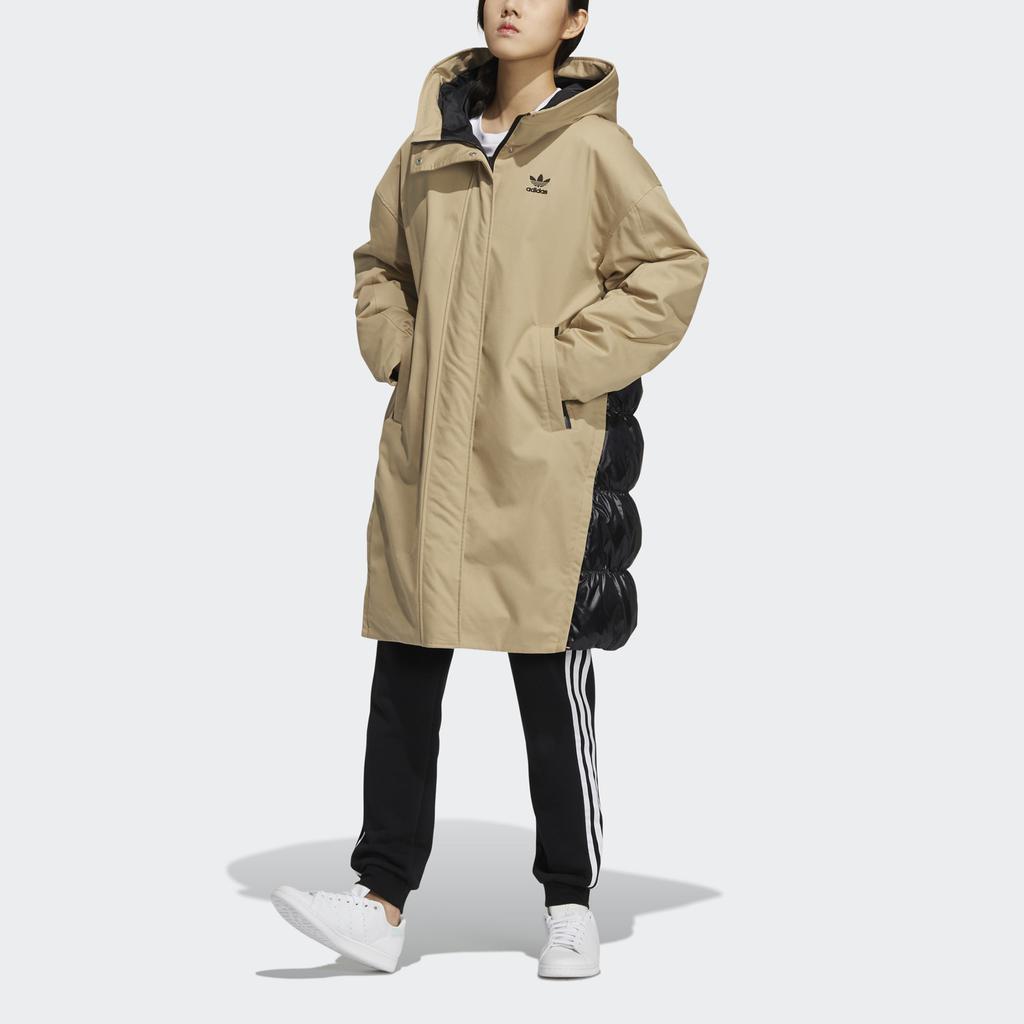 Adidas Женская утепленная парка Originals с цветовыми блоками, вставками и большим логотипом, средней длины, с капюшоном. Верхняя одежда. Хаки HF1585