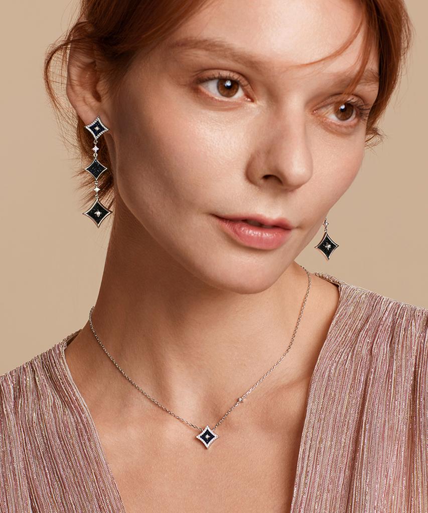Lola Rose Starry Blue Sandstone Women'S Pendant Necklace
