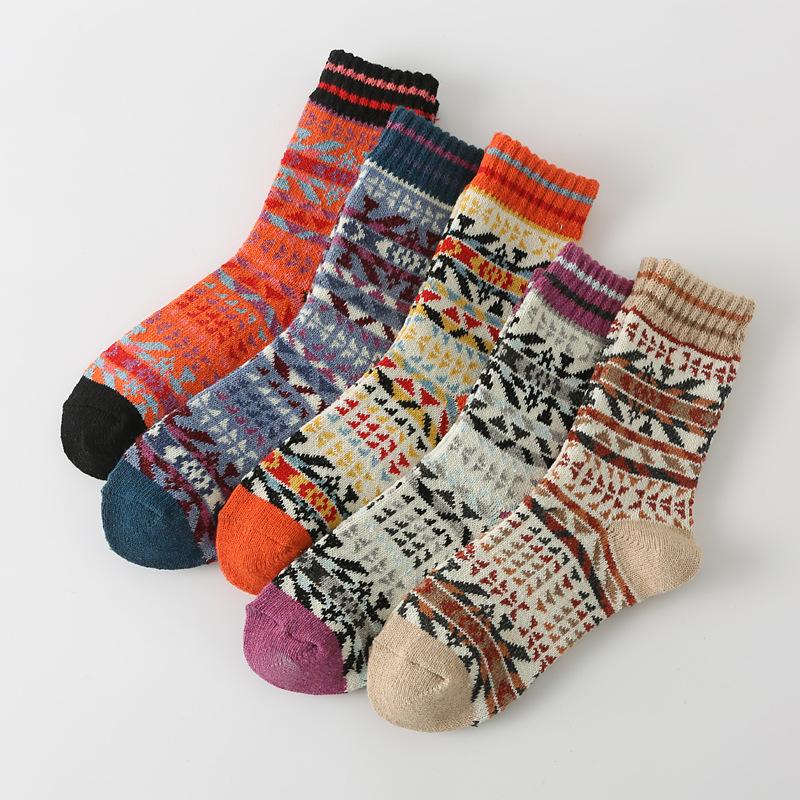 5/10 Pairs Comfortable Casual and Versatile Winter Thickened Socks Women's Warm Cross Stitch Wool Socks Retro Ethnic Style Literary Women's Socks