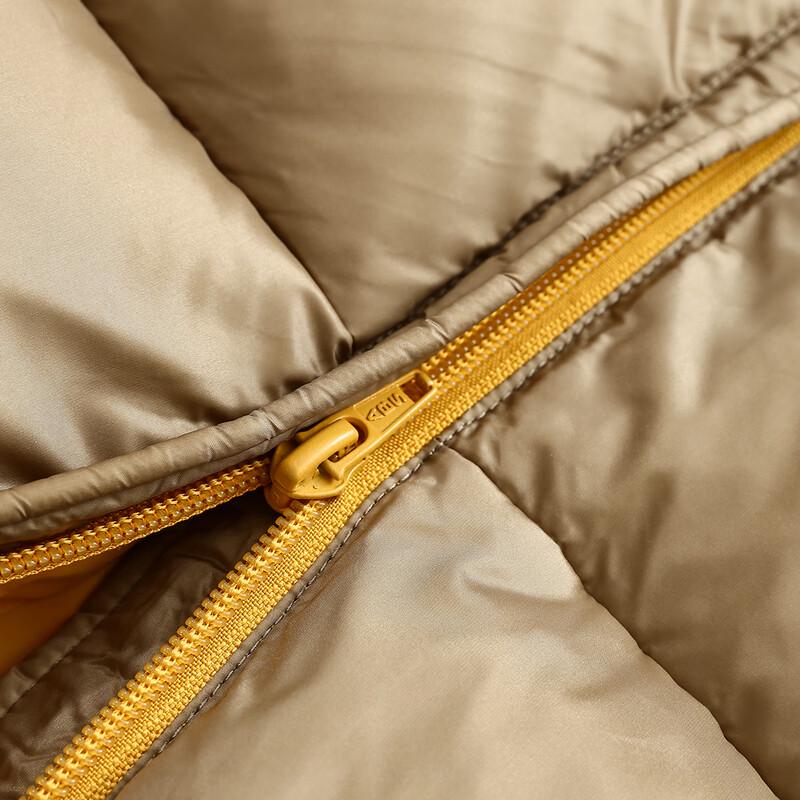 Женская зимняя куртка средней длины с капюшоном из гусиного пуха