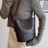 Popular Retro Bag Women's 2025 Spring New Korean Trend Niche Messenger Bag High-end Shoulder Bucket Bag