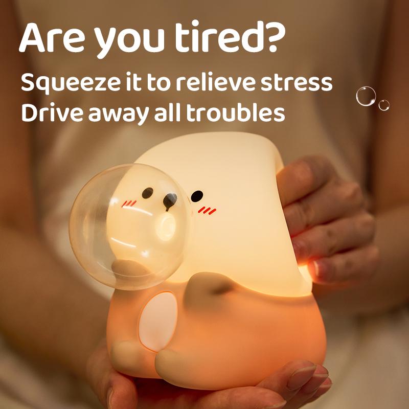 Adorable Bubble-Blowing Otter Silicone Night Lamp Soft Glow for Bedside Light Funny Kid Gift for Toddler Safe Cute Nursery Decor