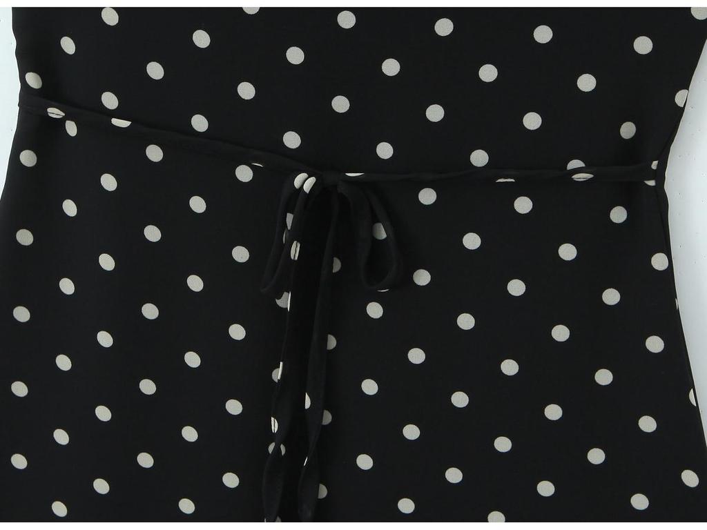 2026 Шикарное мини-платье из шифона в горошек с оборками и V-образным вырезом