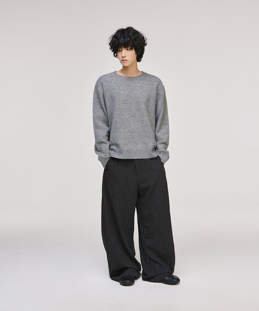 SIGNATURE Blend Shade Round Neck Knit [Gray]