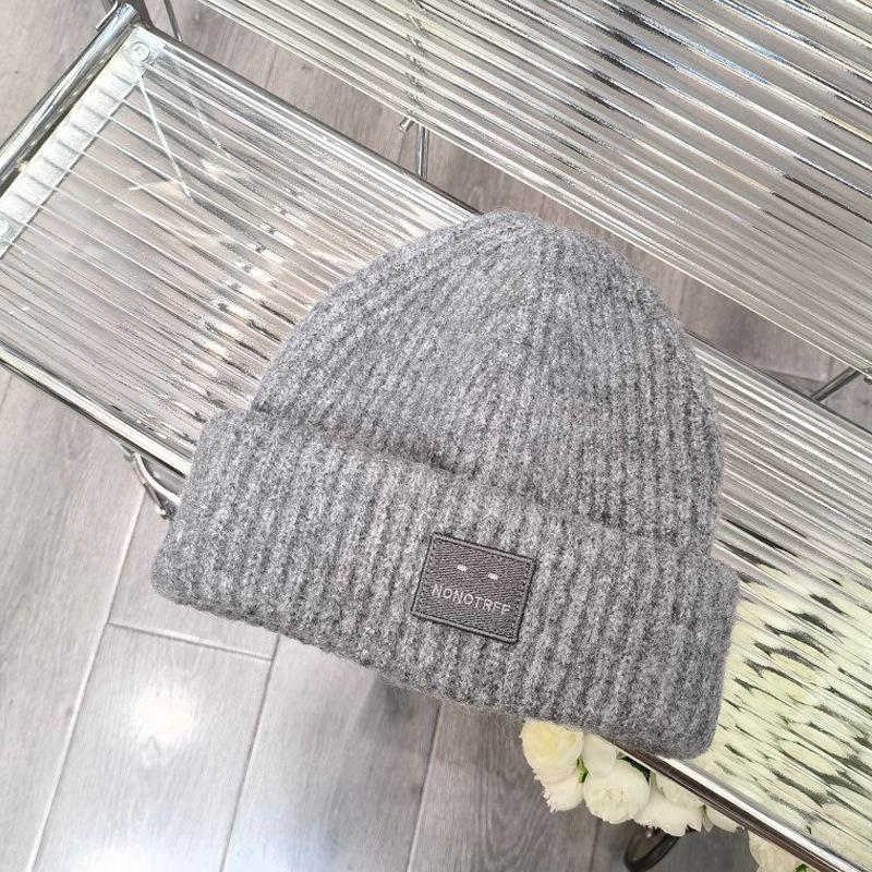 Осенне-зимняя шерстяная шапка женская свободная наклейка большой обхват головы бежевая холодная шапка теплая и утолщенная новая защита ушей вязаная шапка