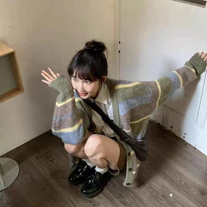 V-neck Japanese lazy style retro striped sweater jacket women's new autumn and winter loose and thin knitted cardigan