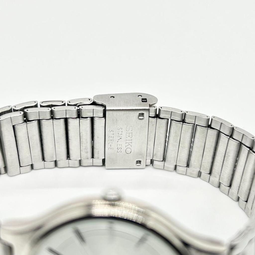 [USED] SEIKO V701-1P70 Vintage Quartz Watch