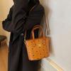 Высококлассная маленькая девочка новая осень и зима нишевая текстура портативная сумка-ведро универсальная сумка через плечо и мессенджер