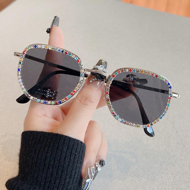 Солнцезащитные очки в металлической круглой оправе с цветными стразами, персонализированные очки в маленькой оправе, ретро-солнцезащитные очки