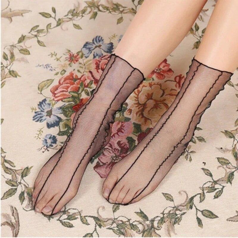 1pair Sexy Star Dot Lace Socks Women Transparent Mesh Ankle Socks Ladies Ultra-Thin Princess Tulle Socks Female Streetwear Socks