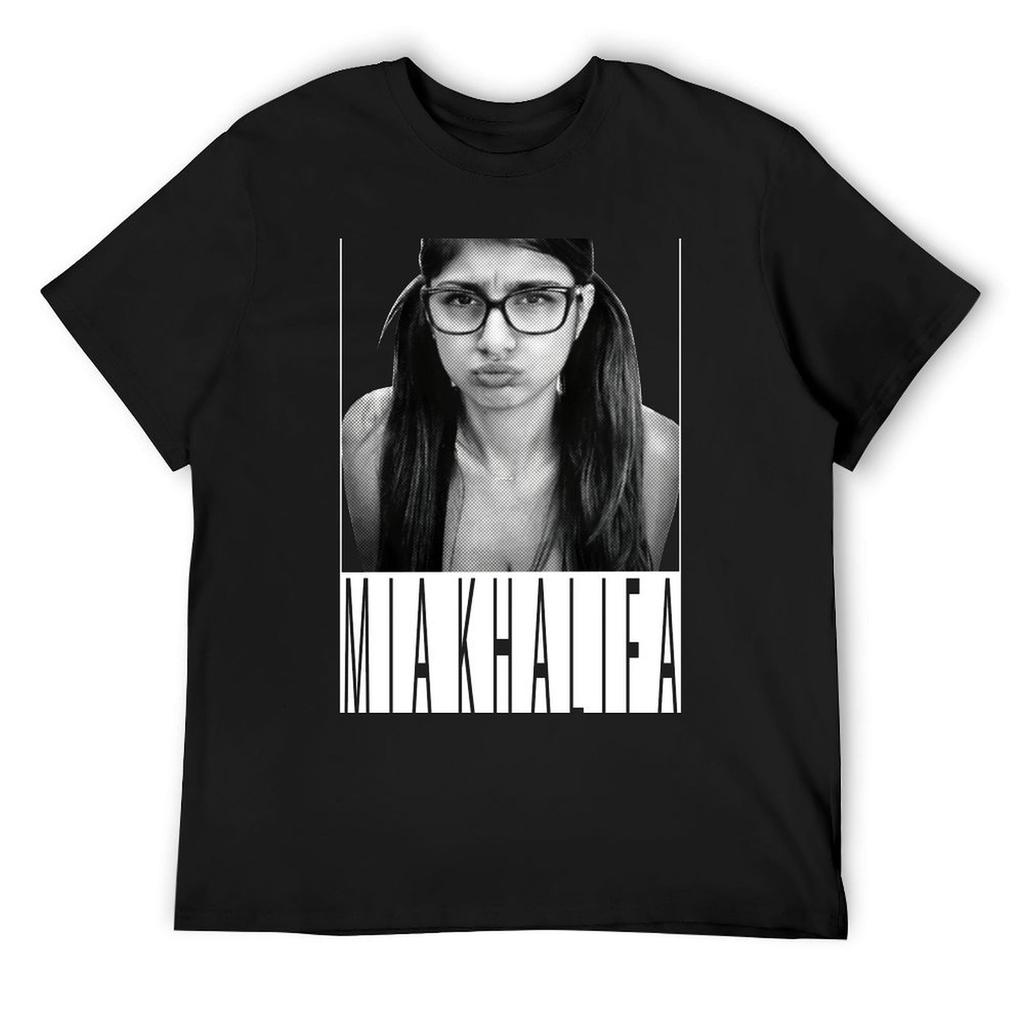 Mia Khalifa - vintage black and white Popart design T-Shirt anime clothes anime tshirt t shirt for men