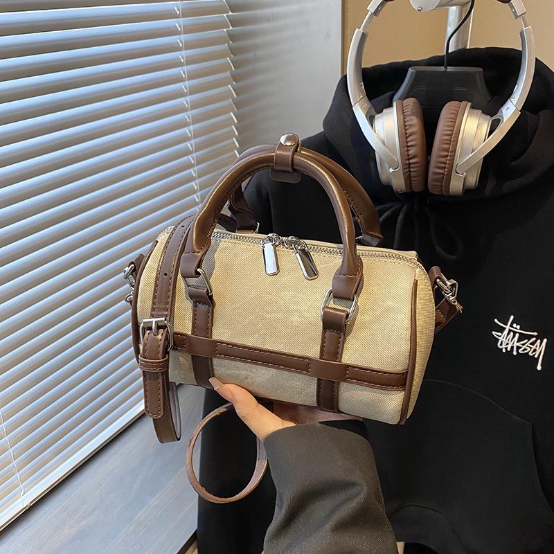 Популярная в этом году маленькая женская сумка осень-зима ретро 2025 новая универсальная наплечная сумка-мессенджер портативная сумка-подушка