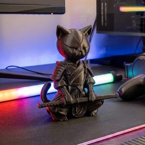 Статуэтка Воинственный Кот 3D-печатная Скульптура Кота-Самурая Причудливое Настольное Животное Украшение для Гостиной Стола Полки Подарок для Любителей Кошек Коллекционеров