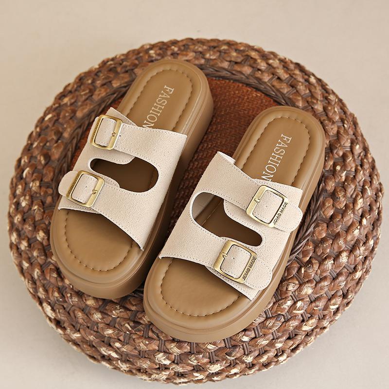 Толстая подошва с юбкой, крутые тапочки для женской летней носки 2025 новая модная пляжная обувь