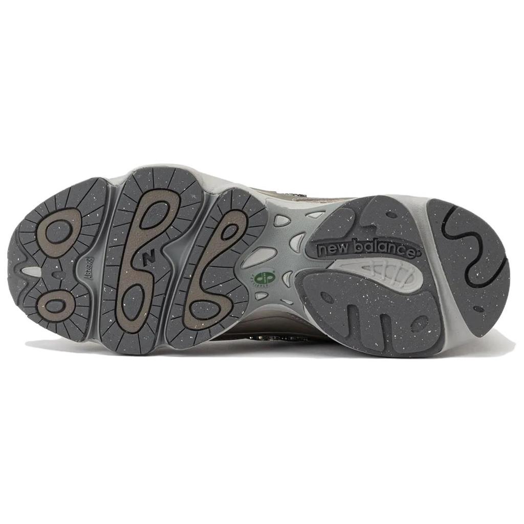 New Balance 1000 Arid Stone Light Silver Men Sneakers Light-Silver-Metallic Dark-Alpine-Green M1000N