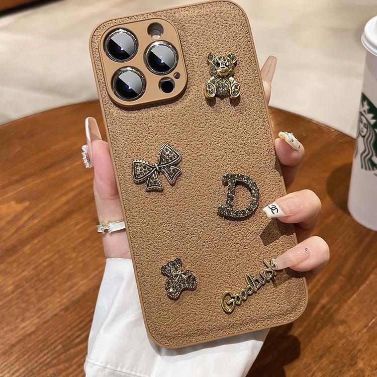 Подходит для чехла для телефона iPhone 15 с ретро-медведем с текстурой кожи, чехол для iPhone 16 14Promax излучает ощущение высокого класса.