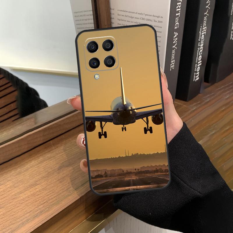 Чехол для телефона Samsung Galaxy M13 M23 M33 M53 M21 M31 M51 M30s M20 M12 M32 M52 M14 M34 M54 с изображением самолета