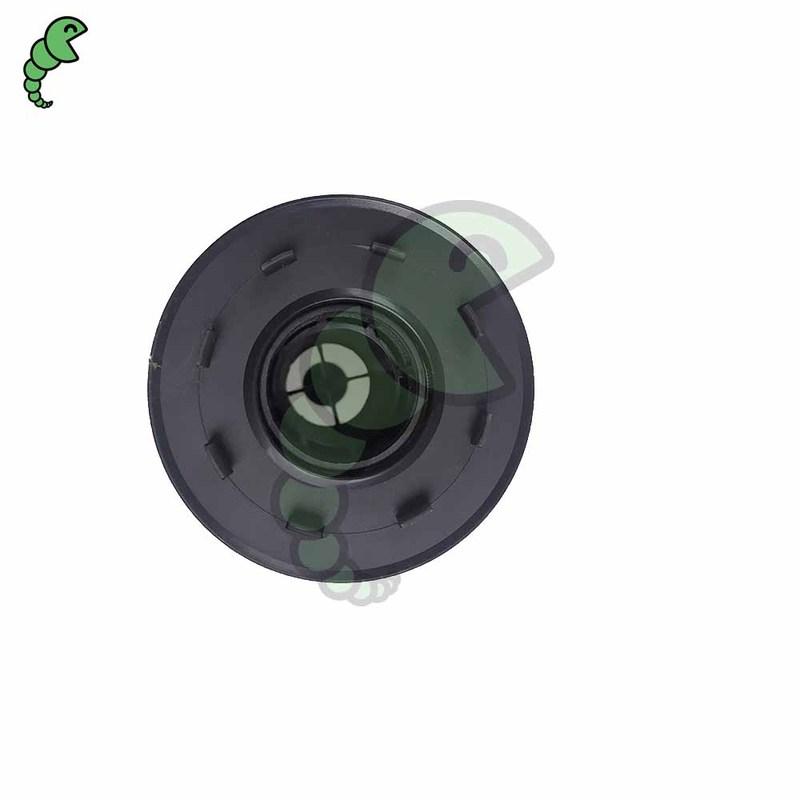 071115562C High Quality Auto Parts Oil Filter For VW Golf Jetta Passat Santana 071115466 071115562 071115562A 071115562B