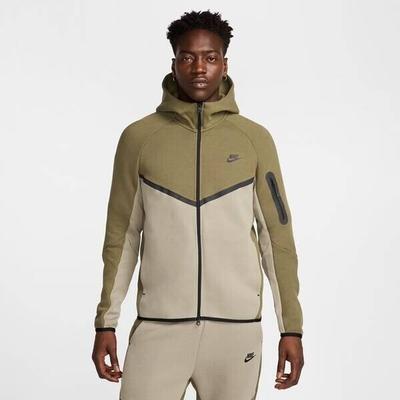 Куртка Tech Full-Zip Windrunner Hoodie (HV0949) средний оливковый/светлая армия/черный
