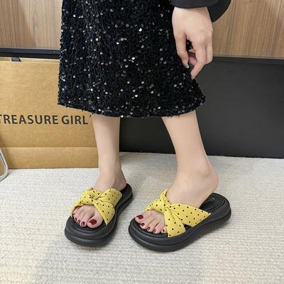 Шлепанцы на толстой подошве высокого класса женские летние 2025 новые модели с юбками, сандалии, фея стиль модные сандалии на одной перемычке