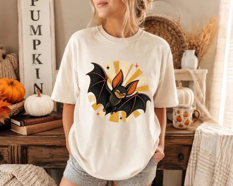 Vintage Bat Halloween Shirt, Retro Halloween Tee, Spooky Bat T-Shirt