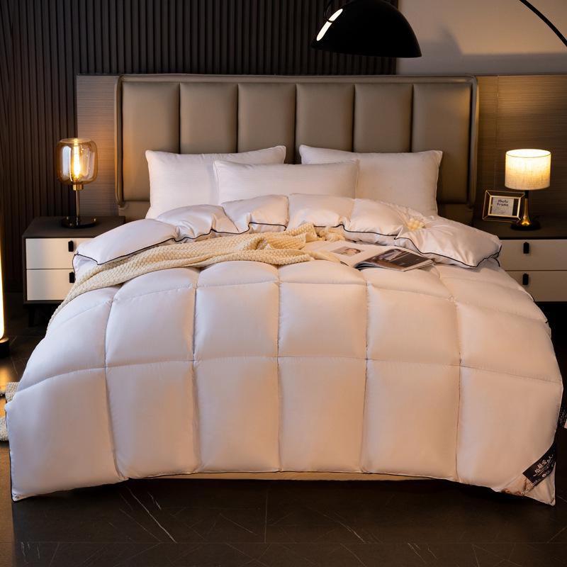 Зимнее одеяло из чистого хлопка и перьевого шелка - двуспальные и односпальные размеры для использования в гостиницах или общежитиях