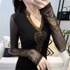V-neck Heavy Industry T-shirt Women's Long Sleeved Lace Patchwork Small Shirt Top Spring Base Shirt