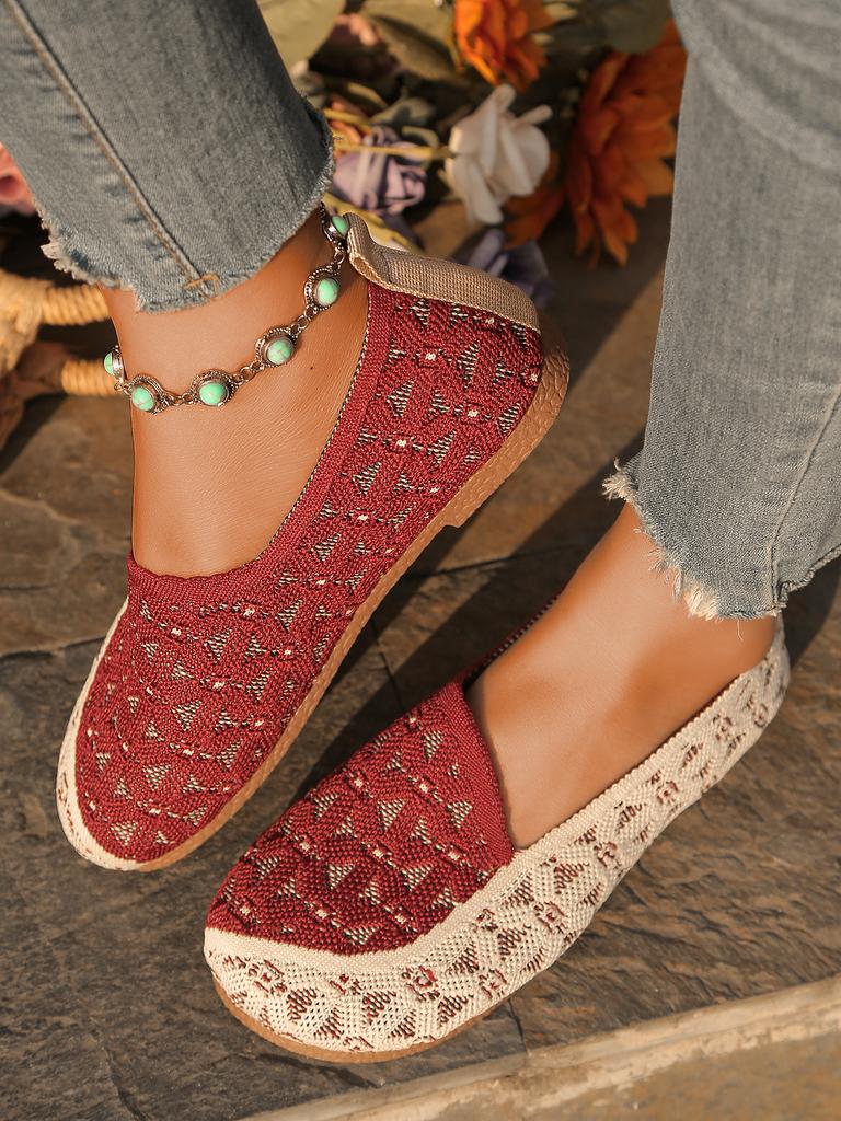 Женская дышащая повседневная обувь с полыми отверстиями, женская летняя легкая трикотажная прогулочная обувь без шнуровки, женская нескользящая обувь на плоской подошве, лето 2024