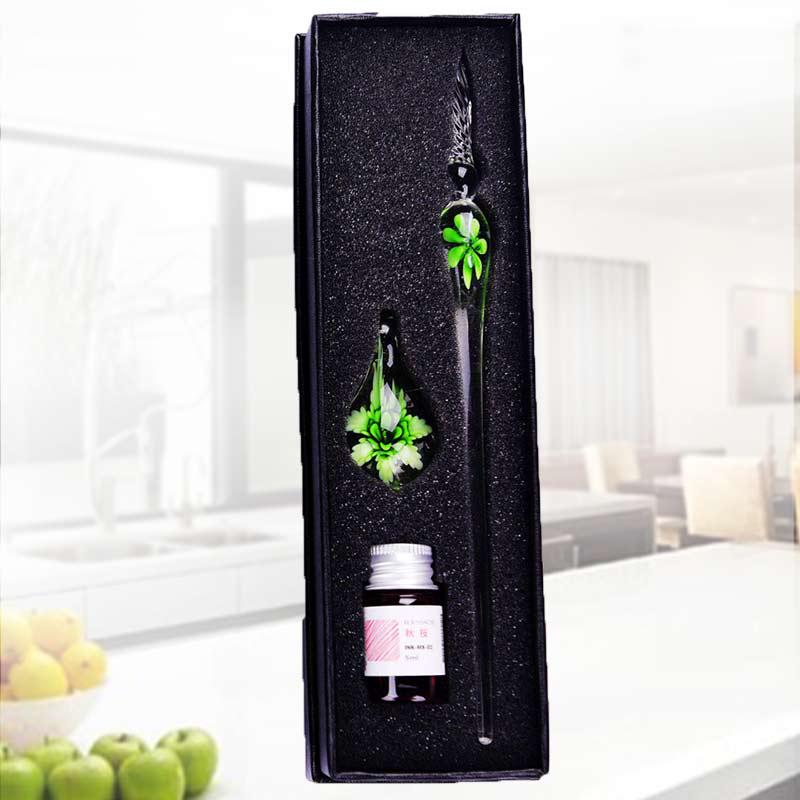 Ручка-перо, подставка для ручки и чернила с перламутром в подарочной упаковке