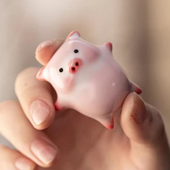 Лежащая свинка Кружка для бабл-чая Ручная работа Керамическая кружка с забавной свиньей, выдувающей пузыри Чайный питомец Уникальный подарок для любителей чая и декора дома