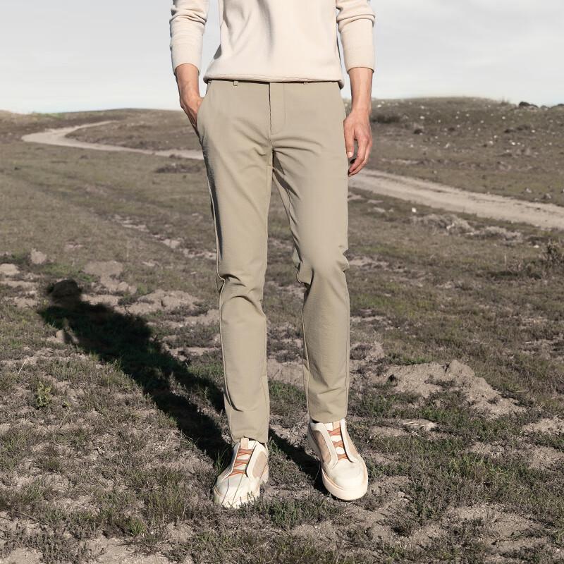 Мужские брюки VICUTU в стиле business casual, зауженного кроя