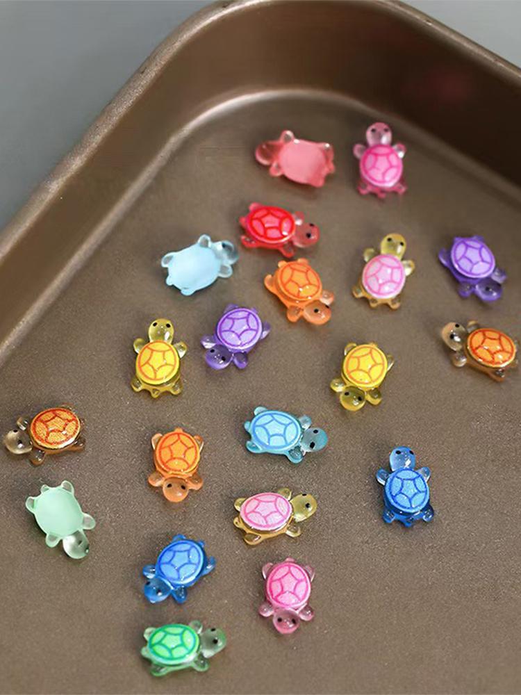 100Pcs Luminous Mini Resin Turtles Cute Tiny Turtles Sea Turtles Figurines for Fairy Garden Micro Landscaping Decoration