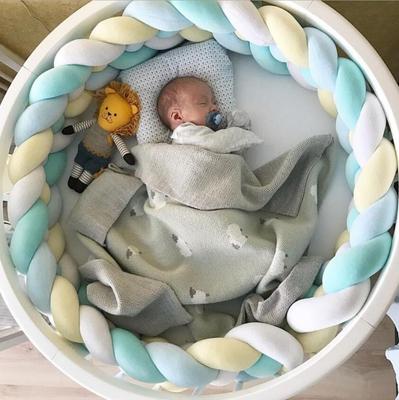 Датская вязаная подушка-узел, заплетенная из четырех прядей – Защитный бортик для кровати от ударов для детской комнаты