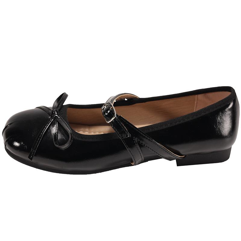 Retro French Flat-soled Small Leather Shoes Women's 2025 New Spring Matching Skirt Versatile Shallow Mouth Mary Jane Single Shoes
