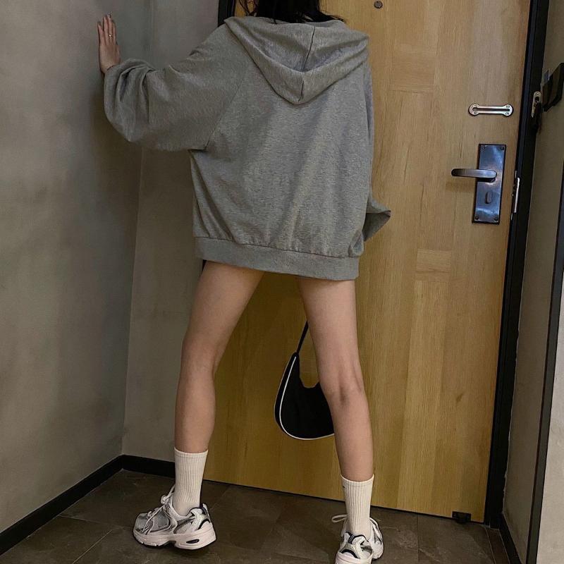 Домашняя одежда Пижамы женские 3 предмета пижамы корейские однотонные повседневные костюмы с шортами и пальто тренд домашней одежды