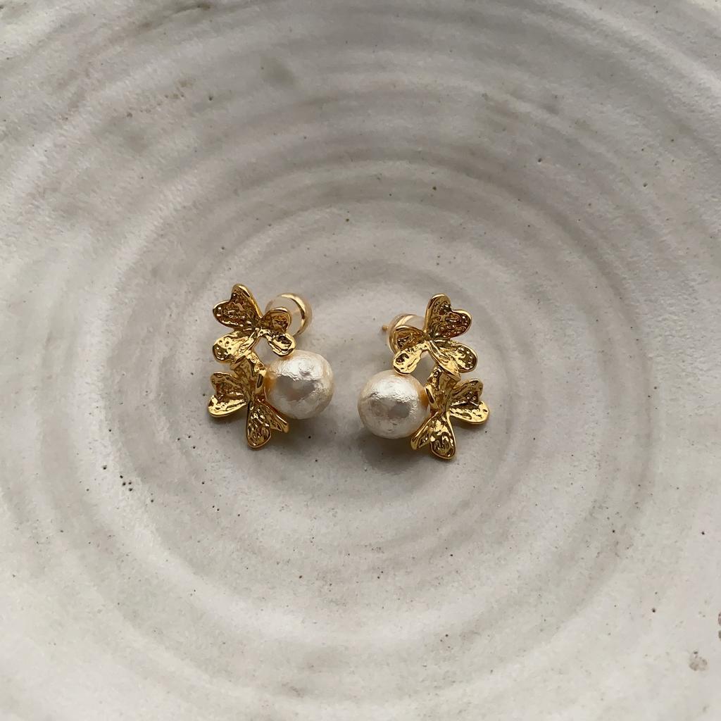 Niche Temperament Средневековые серьги-гвоздики Французские серьги Mori Fairy Ретро Изысканные высококачественные жемчужные серьги Женские