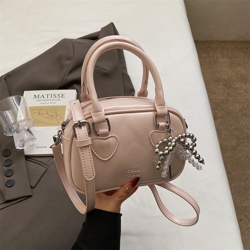 Нишевая сумка 2025 новая модная универсальная сумка через плечо весна и лето простая и продвинутая сумка-мессенджер сумка-подушка