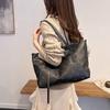 2025 Summer New Fashion Bag Large Capacity Casual Simple Tote Bag High Value Solid Color High Value Women's Bag