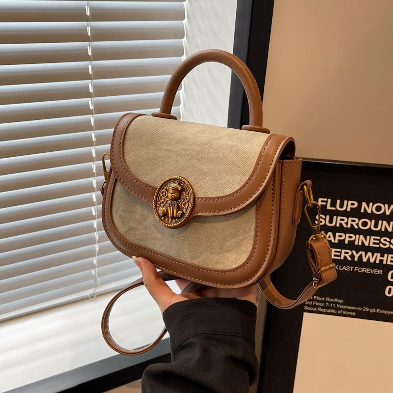 Bag Women's New Fashion Versatile Messenger Bag Small Bag Portable Small Square Bag