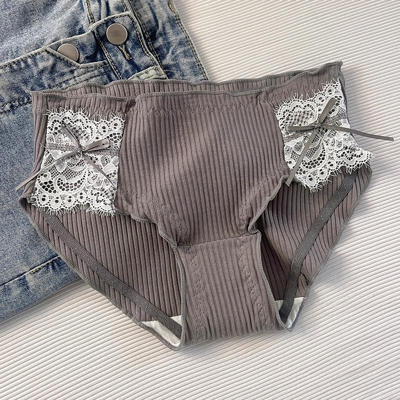 Elegant Lace Underwear for Women Made of Pure Cotton Cute Comfortable Threaded Bow for Girls with Black Fungus Edges Mid Waist Underwear Panties