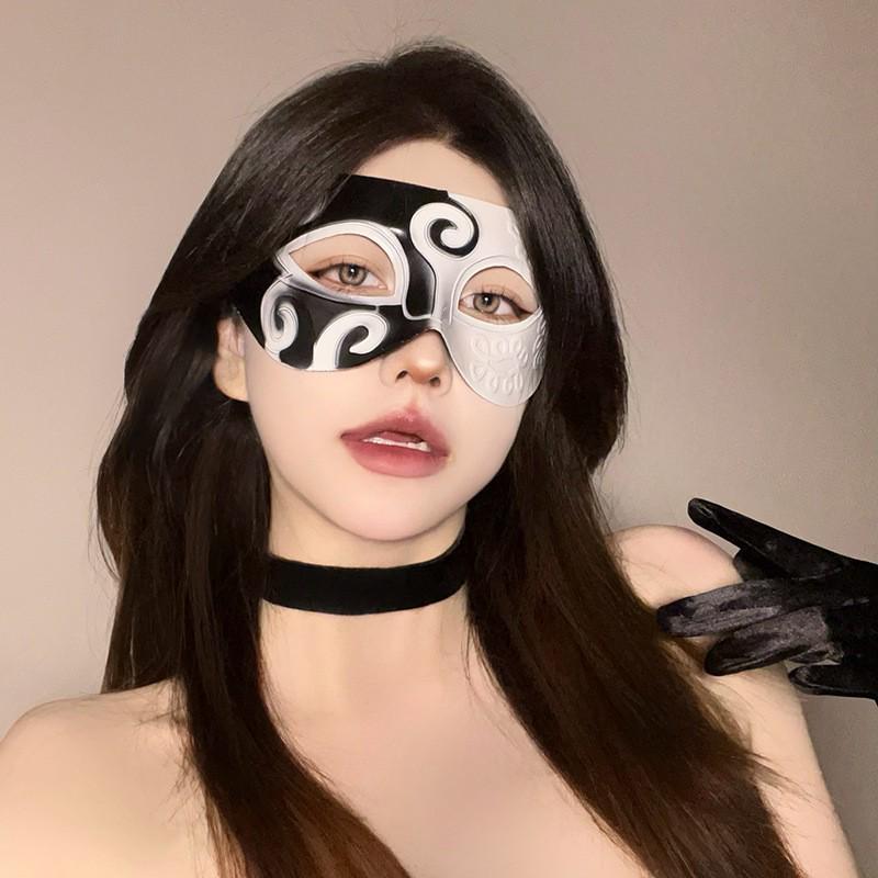 Сексуальная кружевная полумаска с перьями - аксессуар для макияжа на Хэллоуин и маскарада