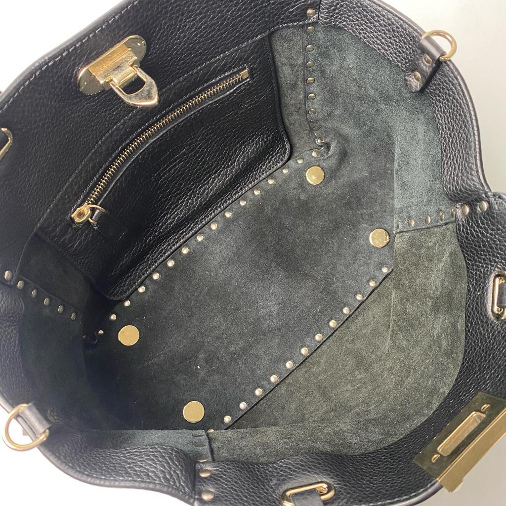 Б/у Сумка на плечо VALENTINO черная кожа Женская