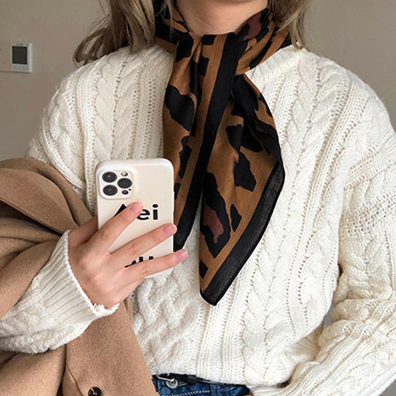 Retro Leopard Scarf Silk-Like 70Cm Ladies All-Match Elegant Square Scarf
