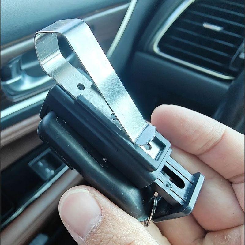 Universal Car Keychain Sun Visor Clip Holder 47-68mm Fit for Garage Door Remote Control Barrier Opener Quick Installation