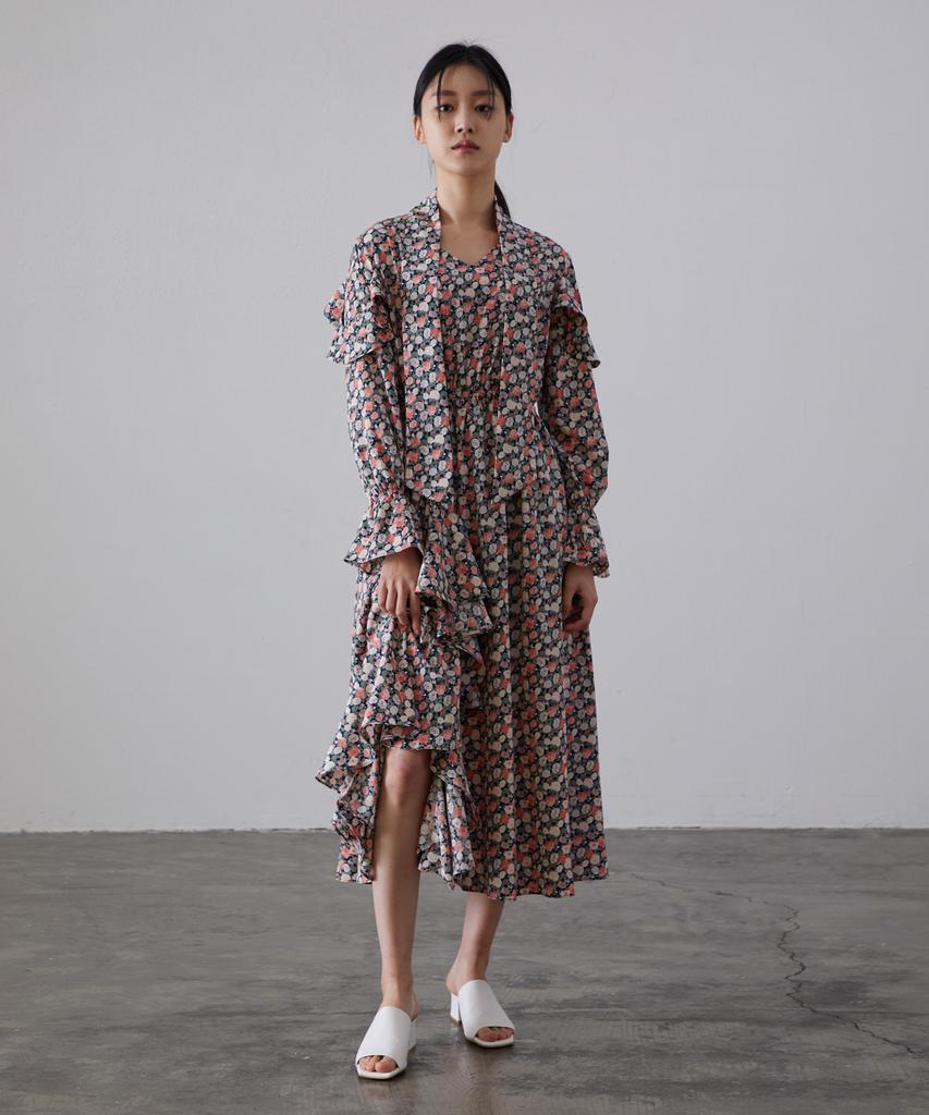 MODERNABLE Yuna Flower Dress - Black