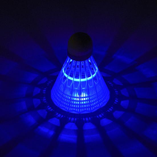 6 шт./компл. светящиеся мячи для бадминтона, светодиодные вспененные пластиковые спортивные спортивные бадминтоны, красочные светящиеся воланы, детский светодиодный набор для бадминтона для внутреннего и наружного использования