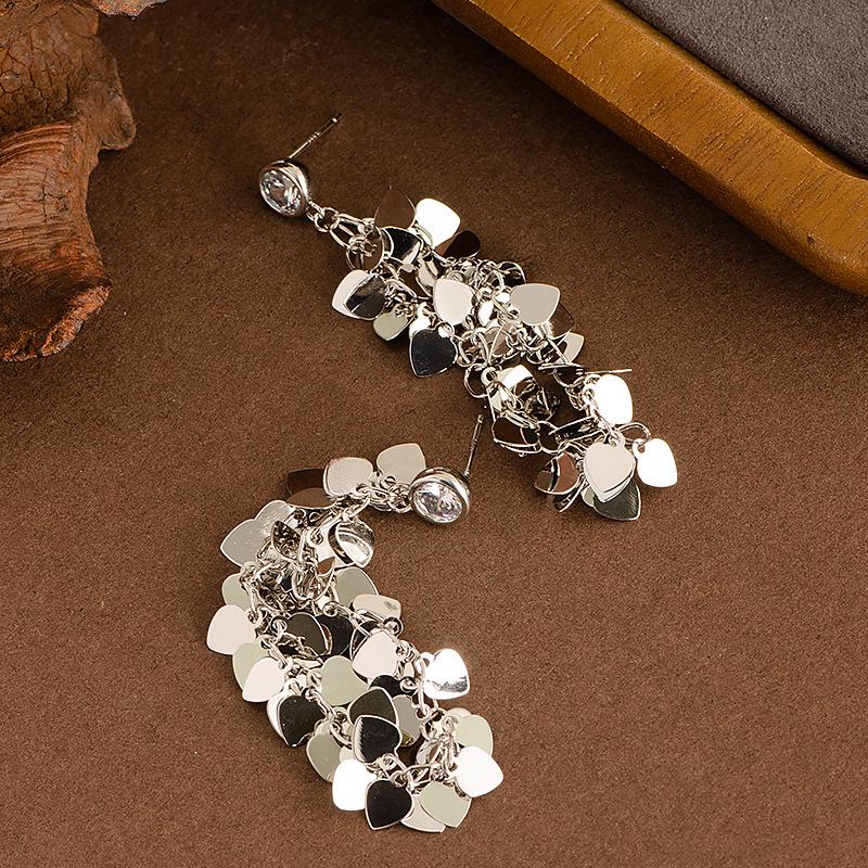 Silver Needle Diamond Inlaid Tassel Dangle Earrings - Luxurious Water Drop Design, Versatile and High-End.