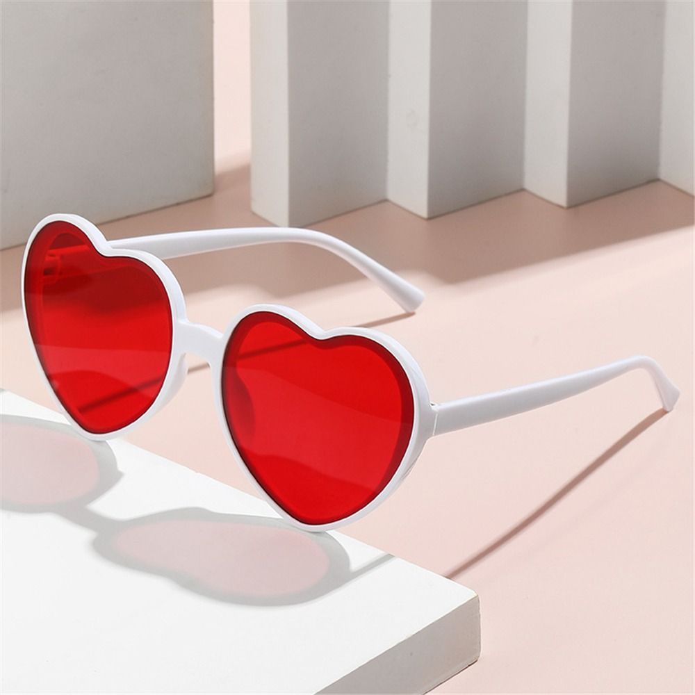 Cute UV 400 Protection Protection Heart-Shaped Sunglasses Cosplay Halloween Party Spectacles Summer Beach Shades for Female