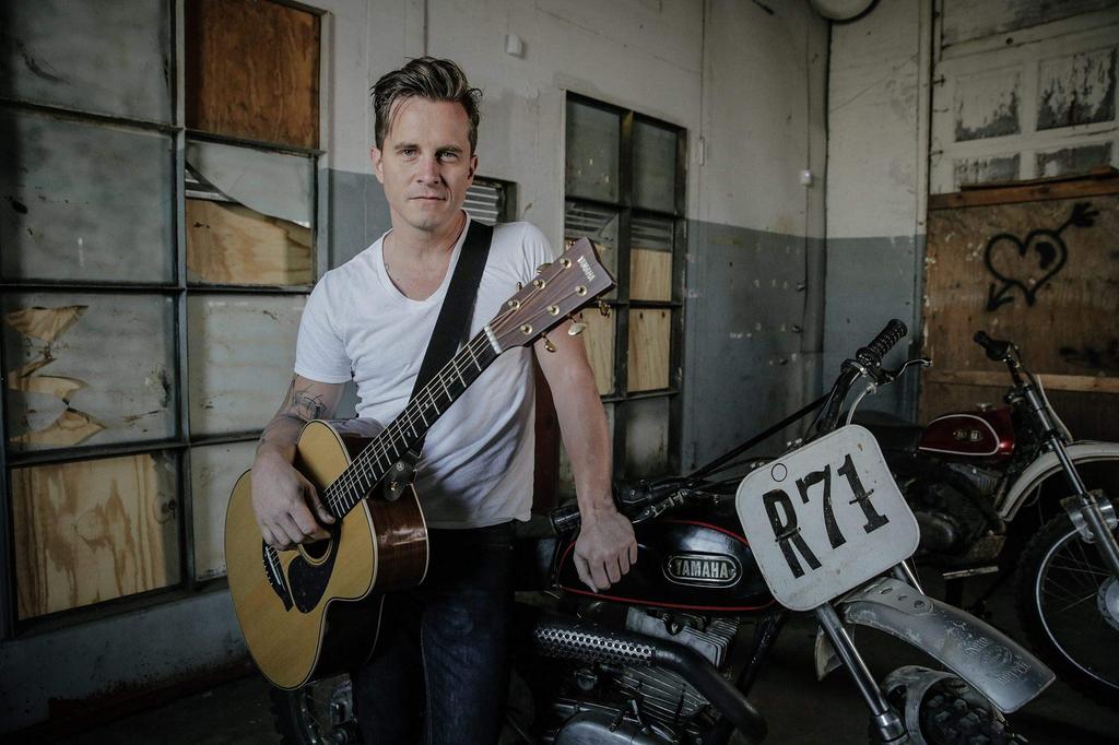 YAMAHA LL16 ARE Акустическая гитара